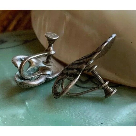 Native American Earrings Floral Leaf Sterling Silver Screw Back Earrings Vintage - Picture 3 of 11